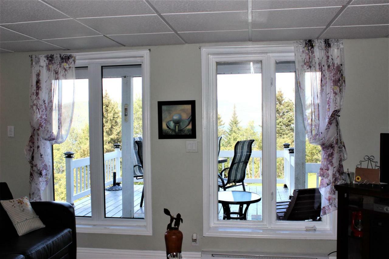 Apartamento Panoramique Du Fjord LʼAnse-Saint-Jean Exterior foto